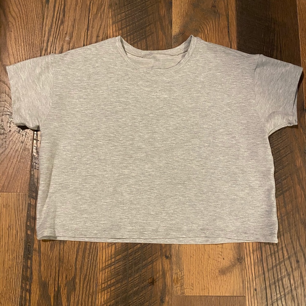 Lululemon Cropped Tee